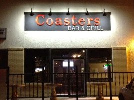 Coasters Grill outside