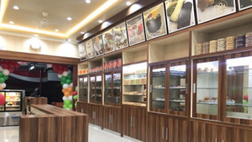 Tata Bakery Simpang Skip food
