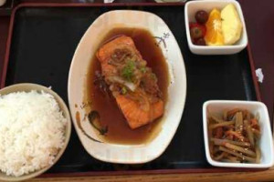 Tomos Japanese Resturant food