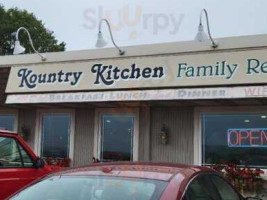 Kountry Kitchen Family outside