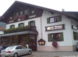 Haus Göttfried outside