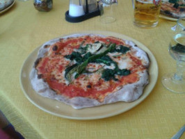 Pizzeria Mergellina Cuneo food