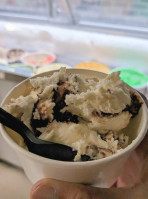 Clancy's Ice Cream Parlour food