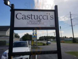 Castucci's Italian outside