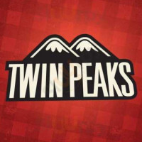 Twin Peaks Maplewood food