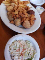 East Bay Crab House food