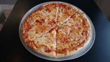 Carpe Diem Pizza food