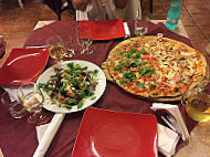 Pizzeria Balajana food
