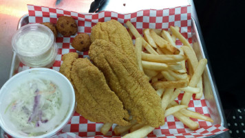 Buddy's Catfish House food