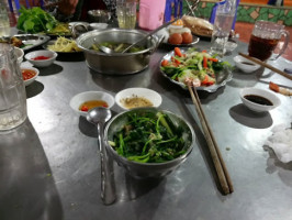 Lẩu Cháo Cua Đồng Căng Tin Sao Mai food