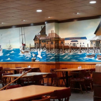 Harbor Inn Seafood Restaurant inside