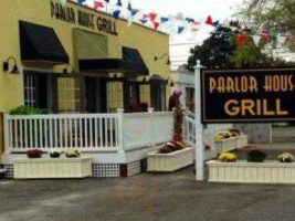 Parlor House Grill outside