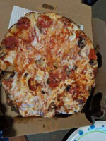 Momo's Pizza And Subs food