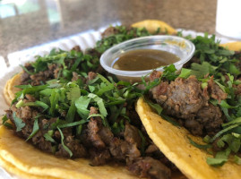 Goyos Tacos food