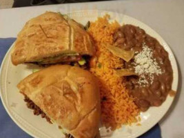 Mariachi&#x27;s Mexican food