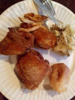 Dell Rhea's Chicken Basket food