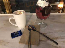 Ghirardelli Ice Cream And Chocolate Shop food
