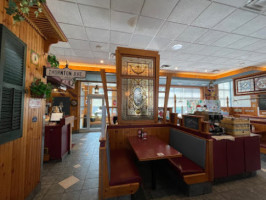 Archie's Seafood Restaurants inside