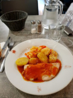 Bistro La Table Du Heron food
