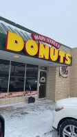 Main Street Donuts food
