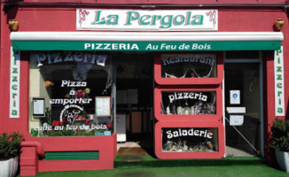 Pizzeria la Pergola outside