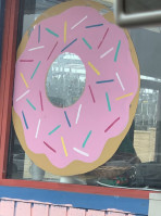Wimberley Donuts inside