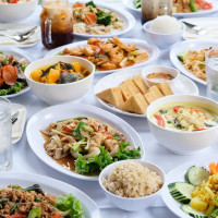 Khum Koon Thai Cafe food