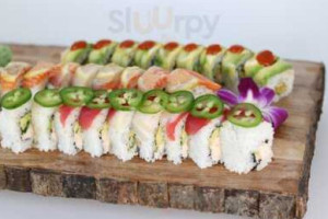 Sáme Sushi food