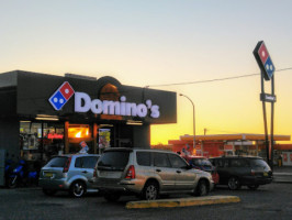 Domino's Pizza Tamworth outside