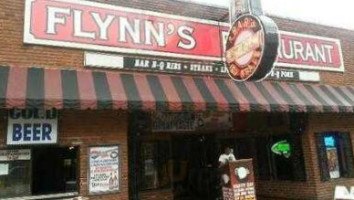 Flynn's Restaurant & Bar inside