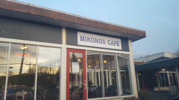 Mikonos outside
