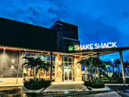 Shake Shack Utc Sarasota outside