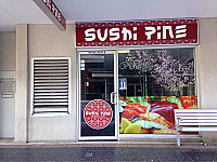 Sushi Pine outside