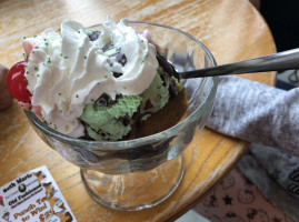 Beth Marie's Old Fashioned Ice Cream food