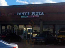 Tony's Pizza Italian outside