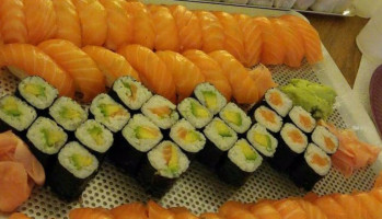 Sushi Set inside