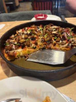 Old Chicago Pizza Taproom Presidio food