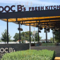 Doc B's Fresh Kitchen food