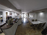 Cafeteria Venus inside