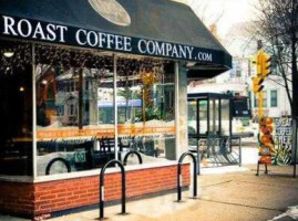 Roast Coffee Company outside