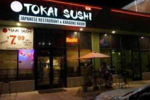 Tokai Sushi 4U outside