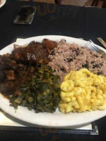Mama's Carribean Grill food