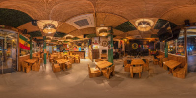 Freedom Bar, Restaurant Shop inside