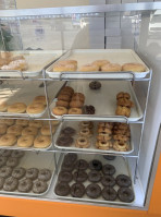 Ray’s Donuts food