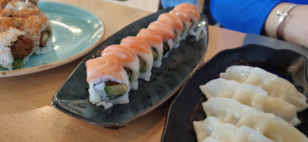 The Good Sushi food