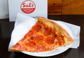 Sal's Pizza food