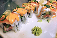 Love's Sushi inside