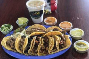 Los Tacos H's food