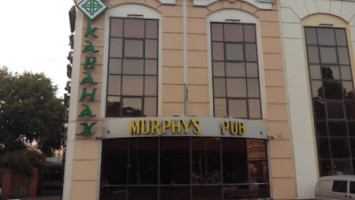 Murphy's Irish Pub outside