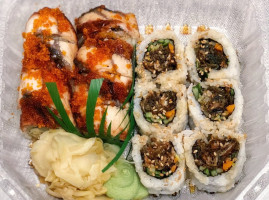 Tgis Sushi food